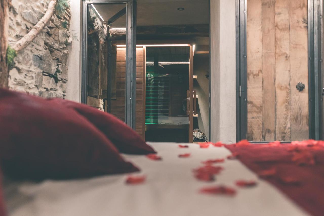 Romantic Getaway - Sauna And Jacuzzi - El Clandestino Stoumont Eksteriør bilde